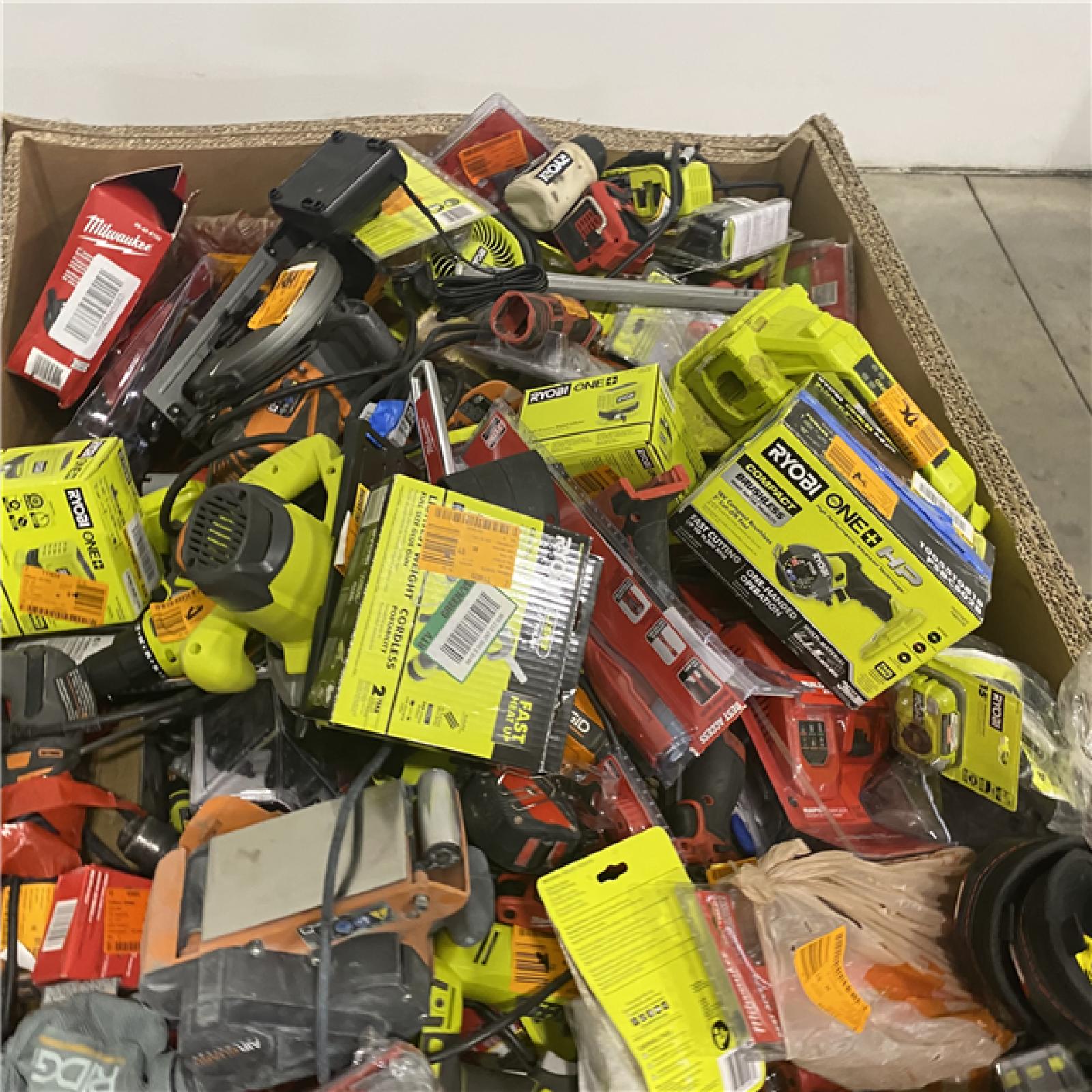 Dallas Location - As-Is Tool Pallet