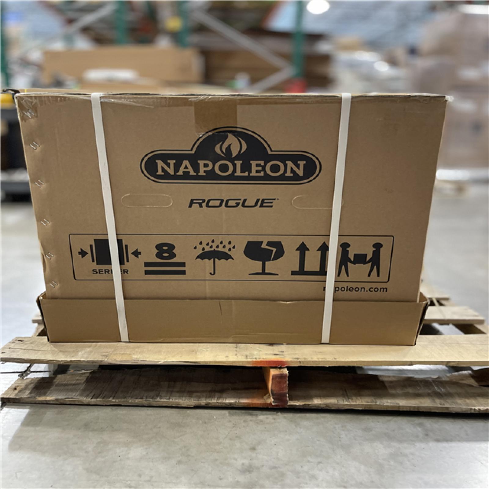 DALLAS LOCATION - NAPOLEON Rogue PRO 625 5-Burner Propane Gas Grill in Black with Infrared Side Burner