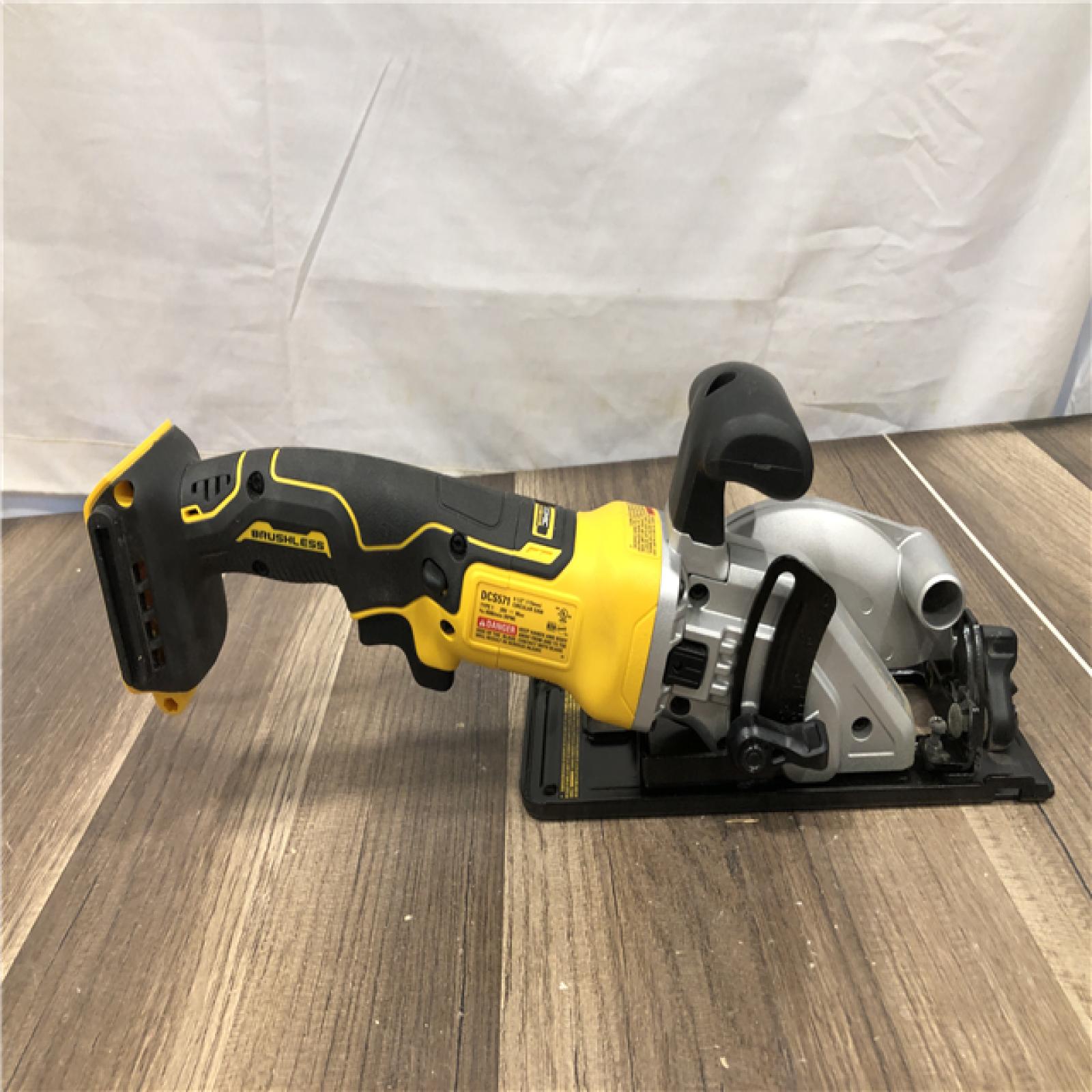 AS-IS DEWALT ATOMIC 20V MAX Cordless Brushless 4-1/2 in. Circular Saw (Tool Only)