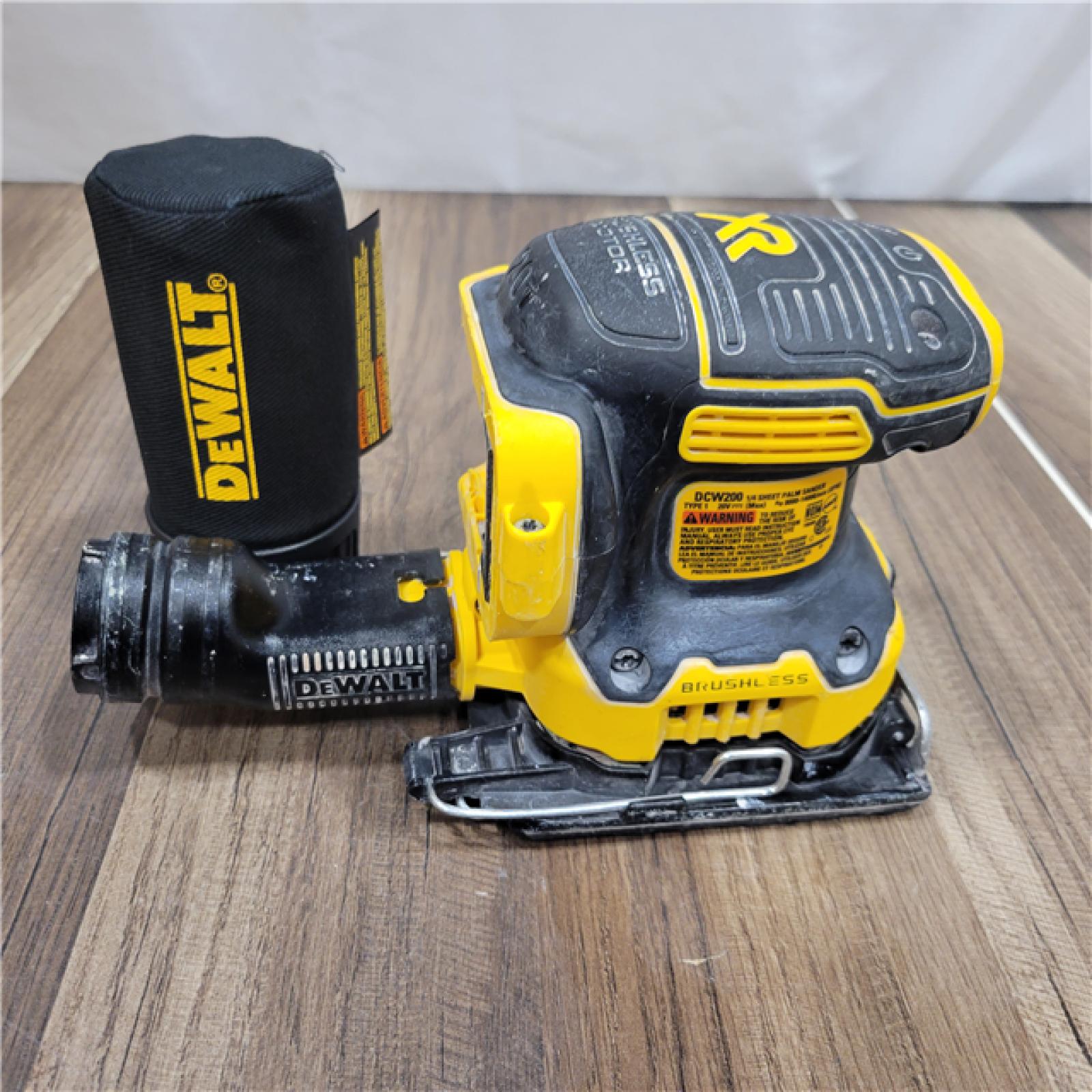 AS-IS  Dewalt 20-Volt MAX Cordless Brushless 1/4 Sheet Sander (Tool-Only)
