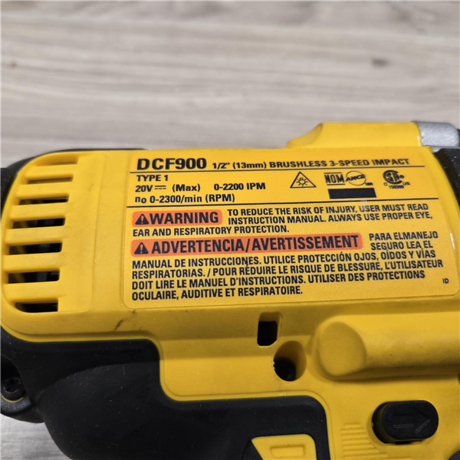 AS-IS Dewalt 20V MAX Lithium-Ion Cordless 1/2 in. Impact Wrench Kit