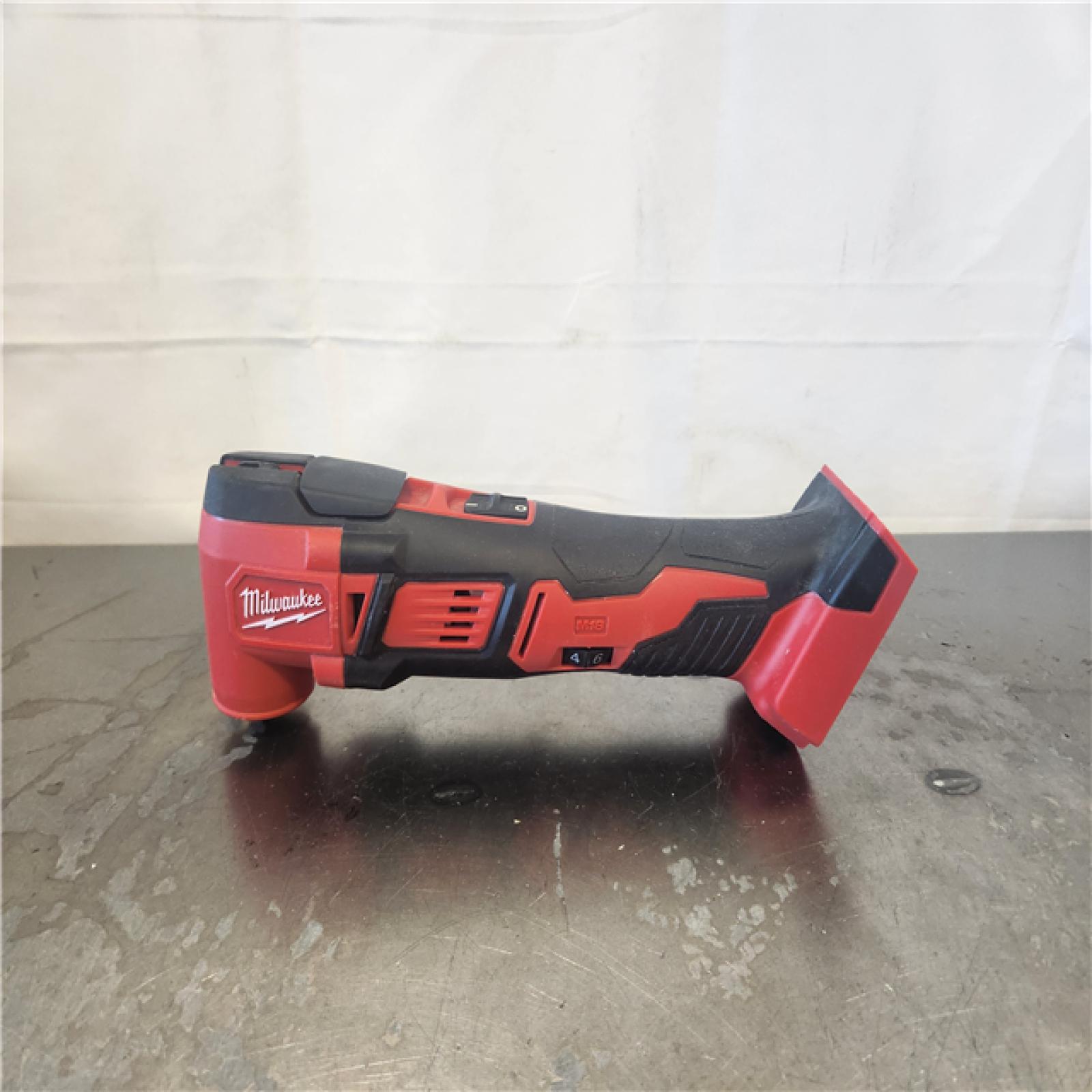 AS-IS- M18 18V Lithium-Ion Cordless Oscillating Multi-Tool (Tool-Only)