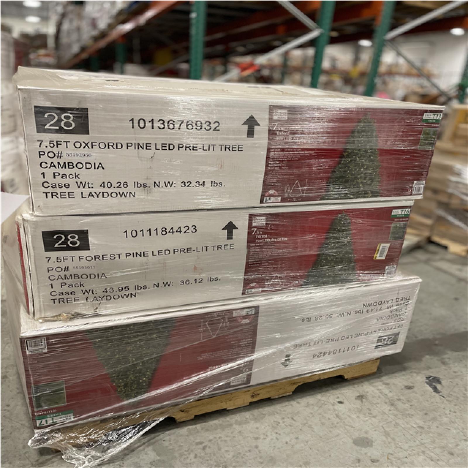 DALLAS LOCATION- AS-IS ASSORTED CHRISTMAS TREES PALLET (8 units)
