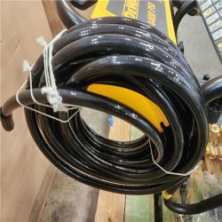 Phoenix NEW DEWALT 4400 PSI 4.0 GPM Gas Pressure Washer with 420cc Engine  Triplex Pump  Commercial Cold Water Power Washer