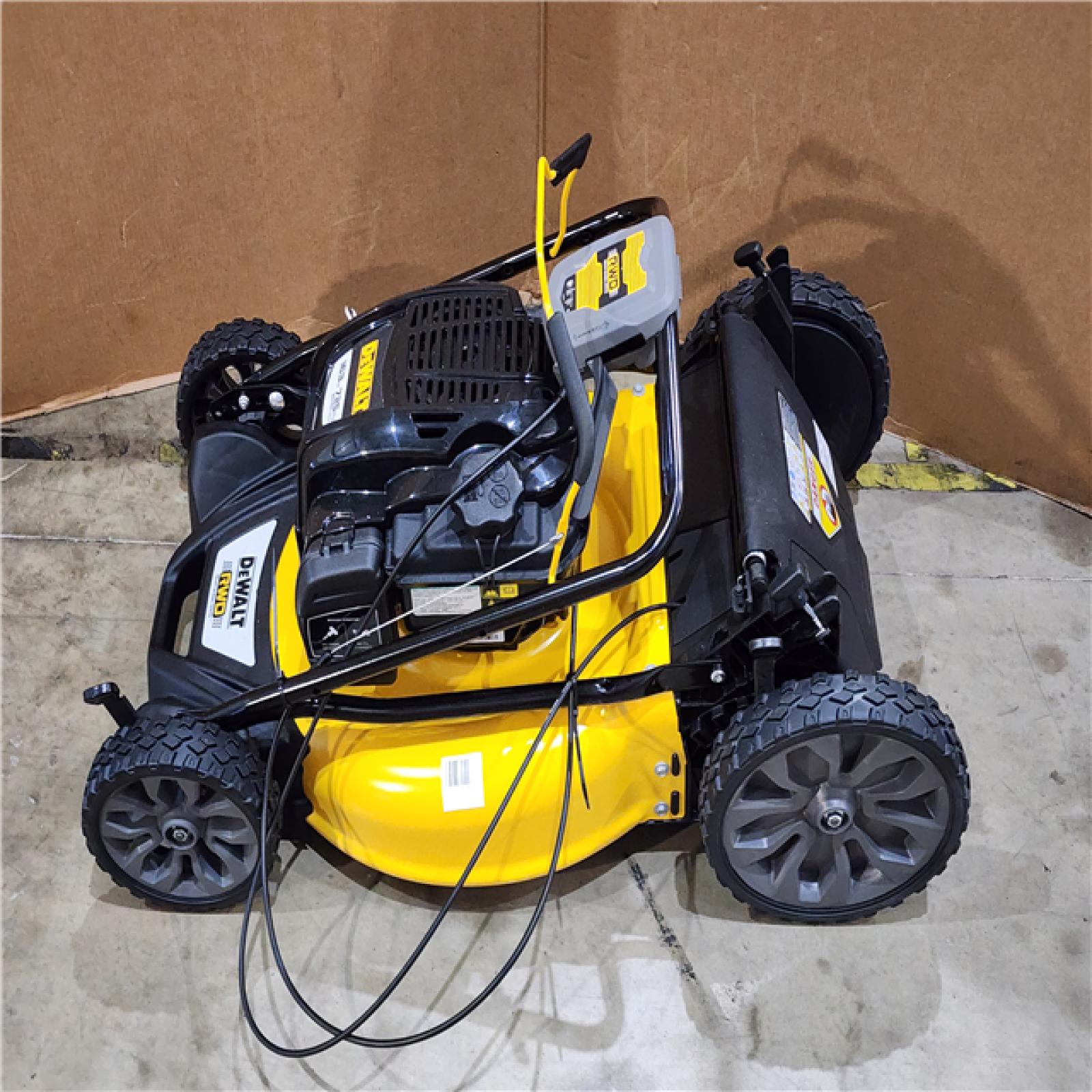 HOUSTON LOCATION - AS-IS DEWALT 21 in. 163cc Briggs and Stratton 725Exi Engine Rear Wheel Drive 3-in-1 Gas Self Propelled Walk Behind Lawn Mower