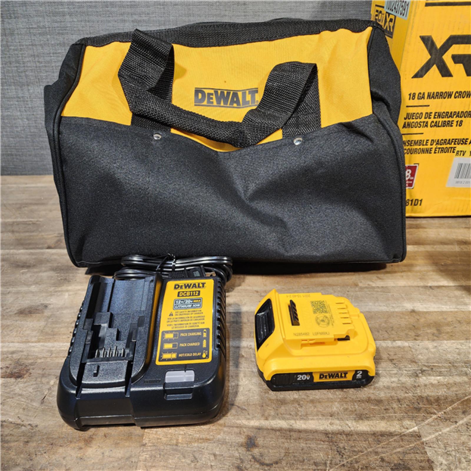 HOUSTON LOCATION - AS-IS DeWALT DCN681D1 20V MAX 18ga Cordless Brushless Narrow Crown Stapler Kit w/ BATTERY & CHARGER