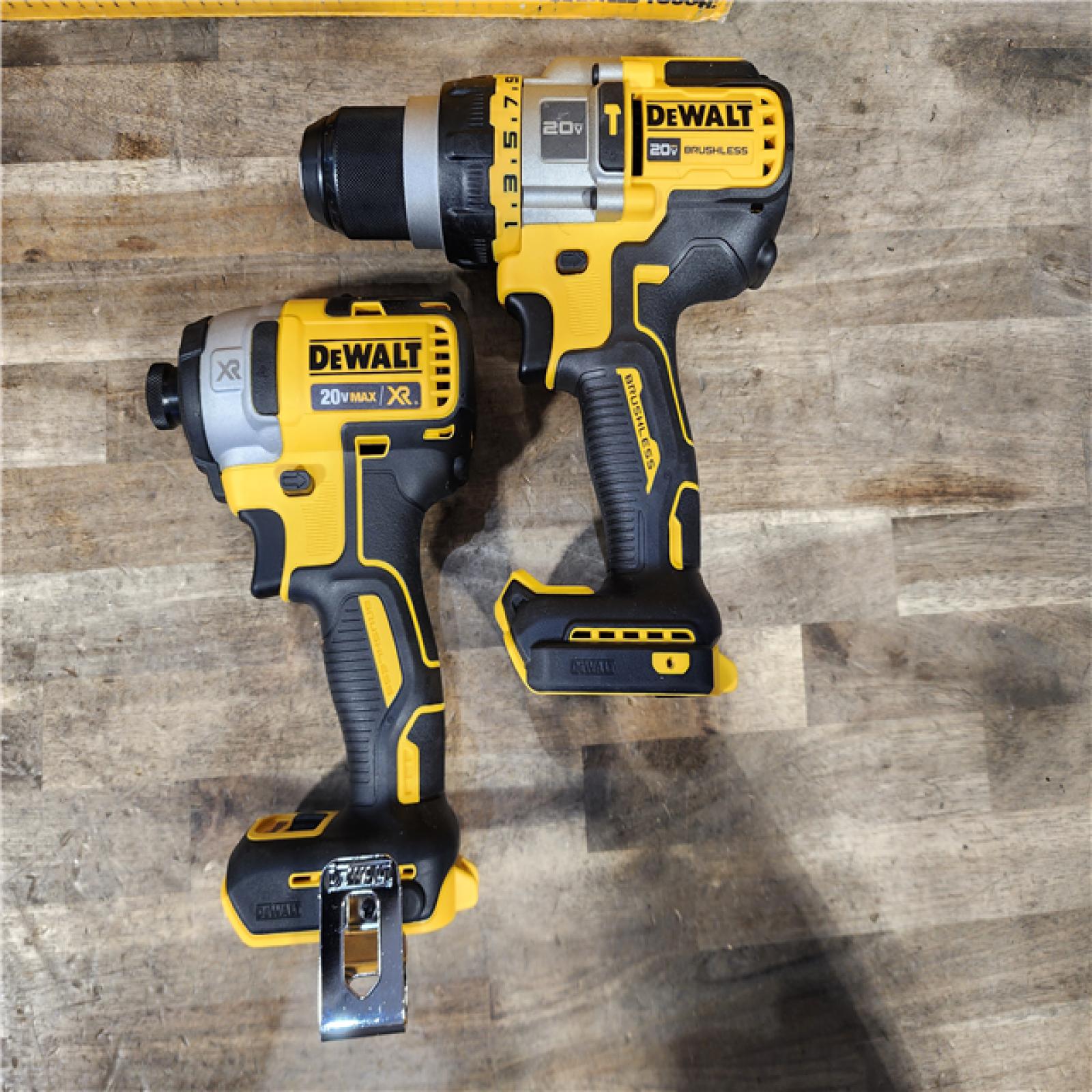 HOUSTON LOCATION - AS-IS DEWALT 20V MAX Cordless Brushless Hammer Drill/Driver 2 Tool Combo Kit with FLEXVOLT ADVANTAGE