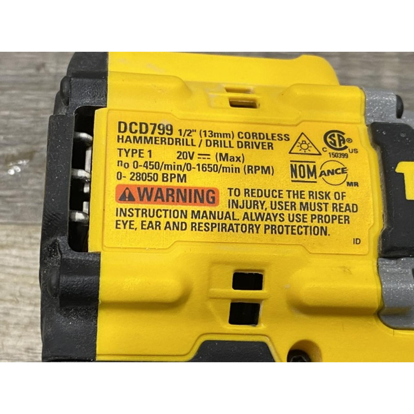 AS-IS DEWALT ATOMIC 20V Lithium-Ion Cordless 1/2 in. Hammer Drill Kit