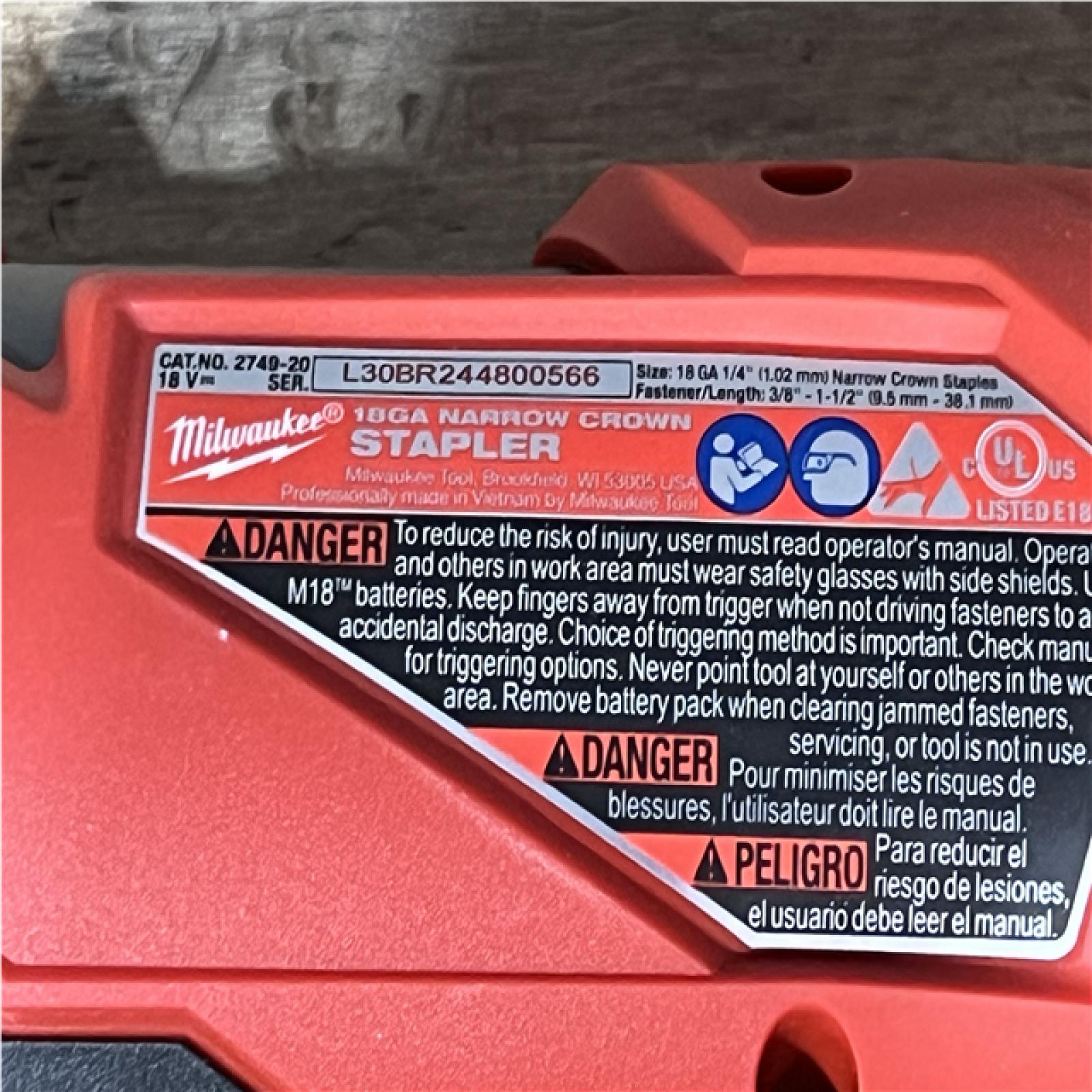 Houston Location AS-IS Milwaukee FUEL 18-Volt Lithium-Ion Brushless Cordless 18-Gauge 1/4 in. Narrow Crown Stapler (Tool-Only)