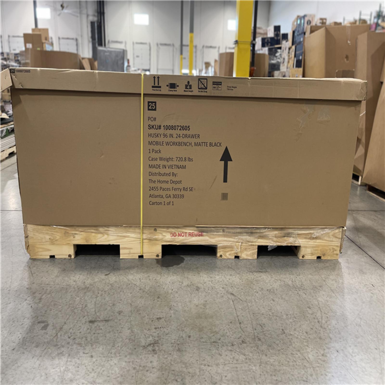 DALLAS LOCATION- AS-IS HUSKY 96 IN. 24 DRAWER MOBILE WORKBENCH