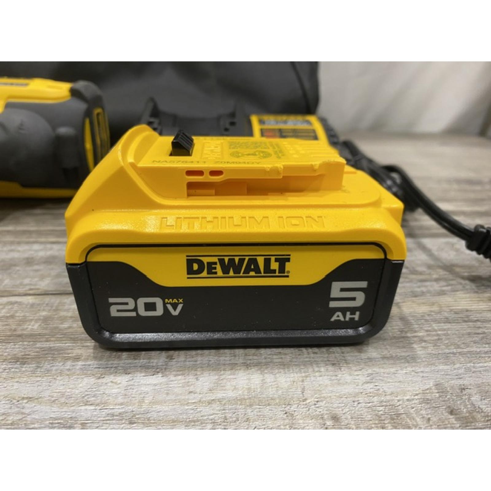 AS-IS  DEWALT 20V MAX Lithium-Ion Cordless 1/2 in. Impact Wrench Kit