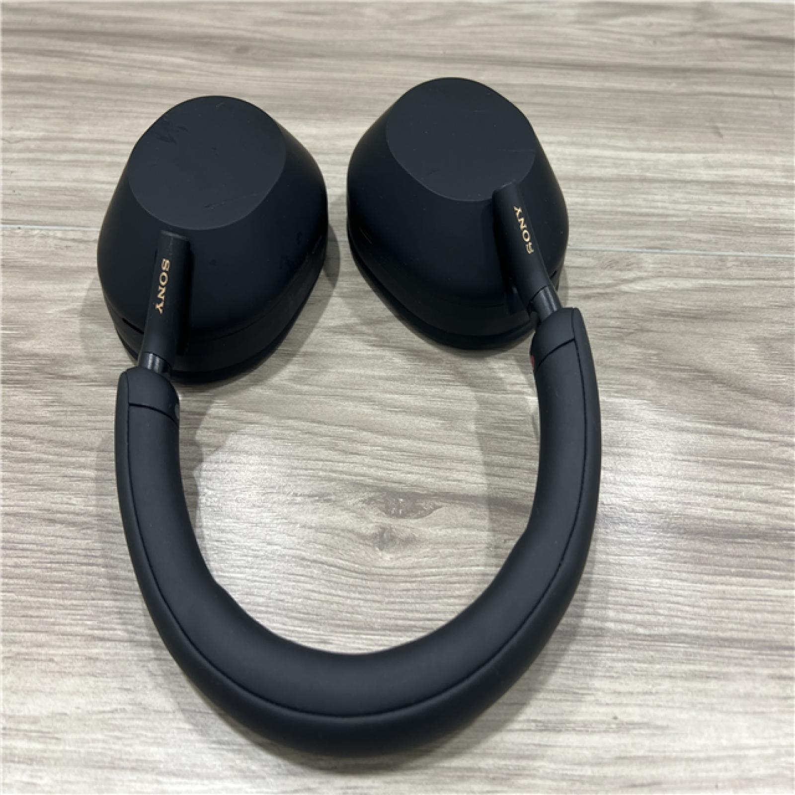 AS-IS Sony - WH-1000XM5 Wireless Noise Cancelling Over-the-Ear Headphones - Black