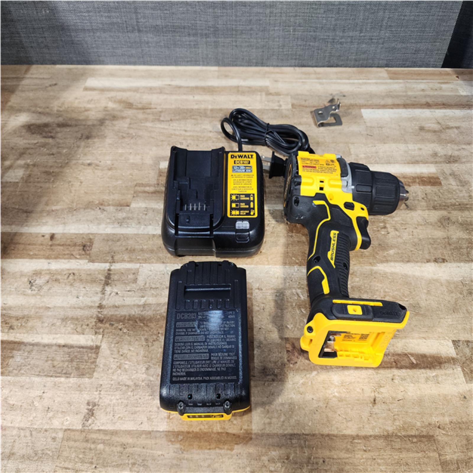 Houston Location AS-IS DEWALT Atomic 20V Lithium-Ion Cordless Compact 1/2 in. Drill/Driver Kit