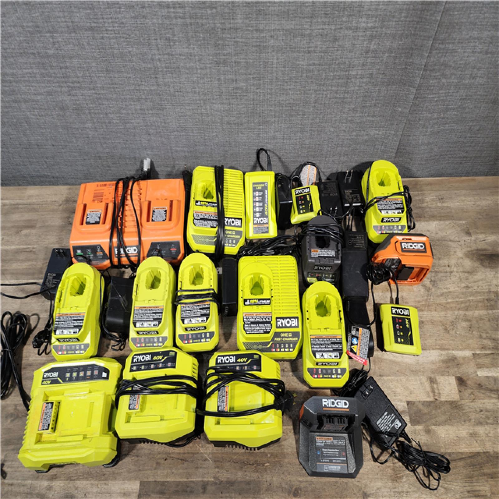 HOUSTON LOCATION - AS-IS MIXED BATTERY CHARGER PACK QTY - 17