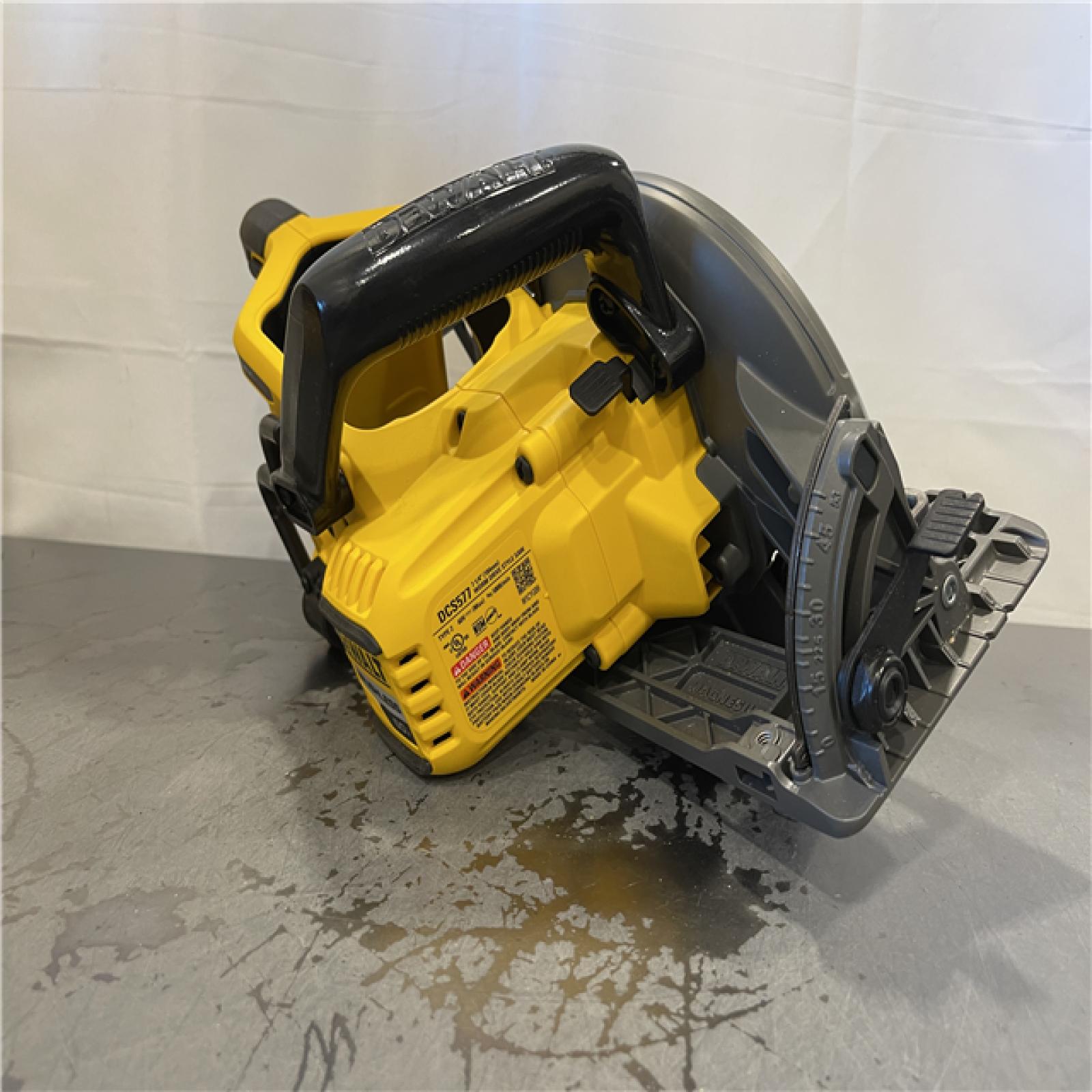 AS-IS - DEWALT FLEXVOLT 60V MAX Cordless Brushless 7-1/4 in. Wormdrive Style Circular Saw