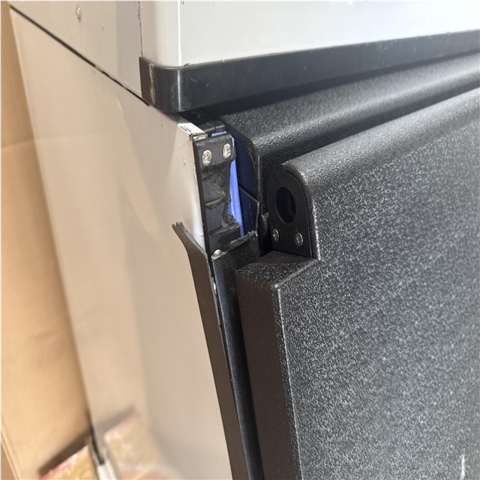 CALIFORNIA AS IS COMMERCIAL ICE MAKER PN800F