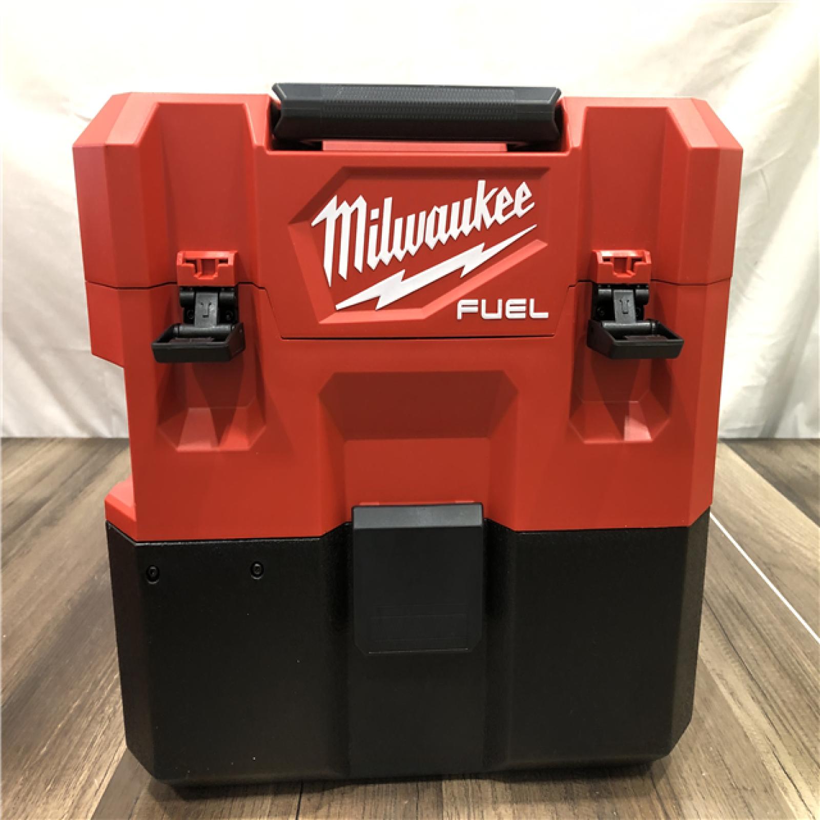 AS-IS Milwaukee FUEL 12-Volt Lithium-Ion Cordless 1.6 Gal. Wet/Dry Vacuum (Vacuum-Only)