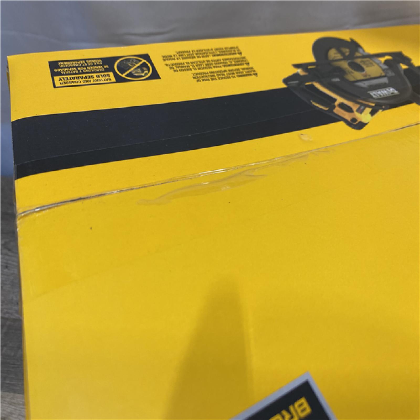 NEW - DEWALT FLEXVOLT 60V MAX Cordless Brushless 7-1/4 in. Wormdrive Style Circular Saw (Tool Only)