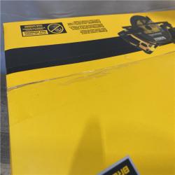 NEW - DEWALT FLEXVOLT 60V MAX Cordless Brushless 7-1/4 in. Wormdrive Style Circular Saw (Tool Only)