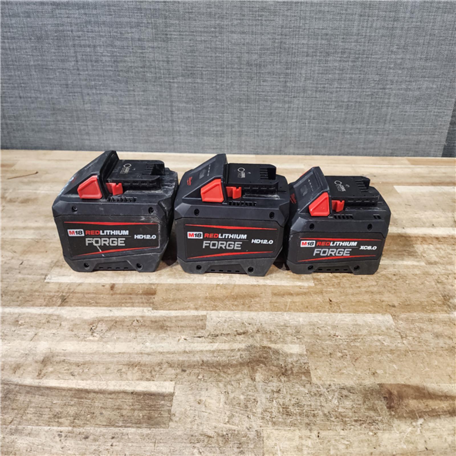 HOUSTON LOCATION - AS - IS MILWAUKEE BATTERY PACK QTY - 3