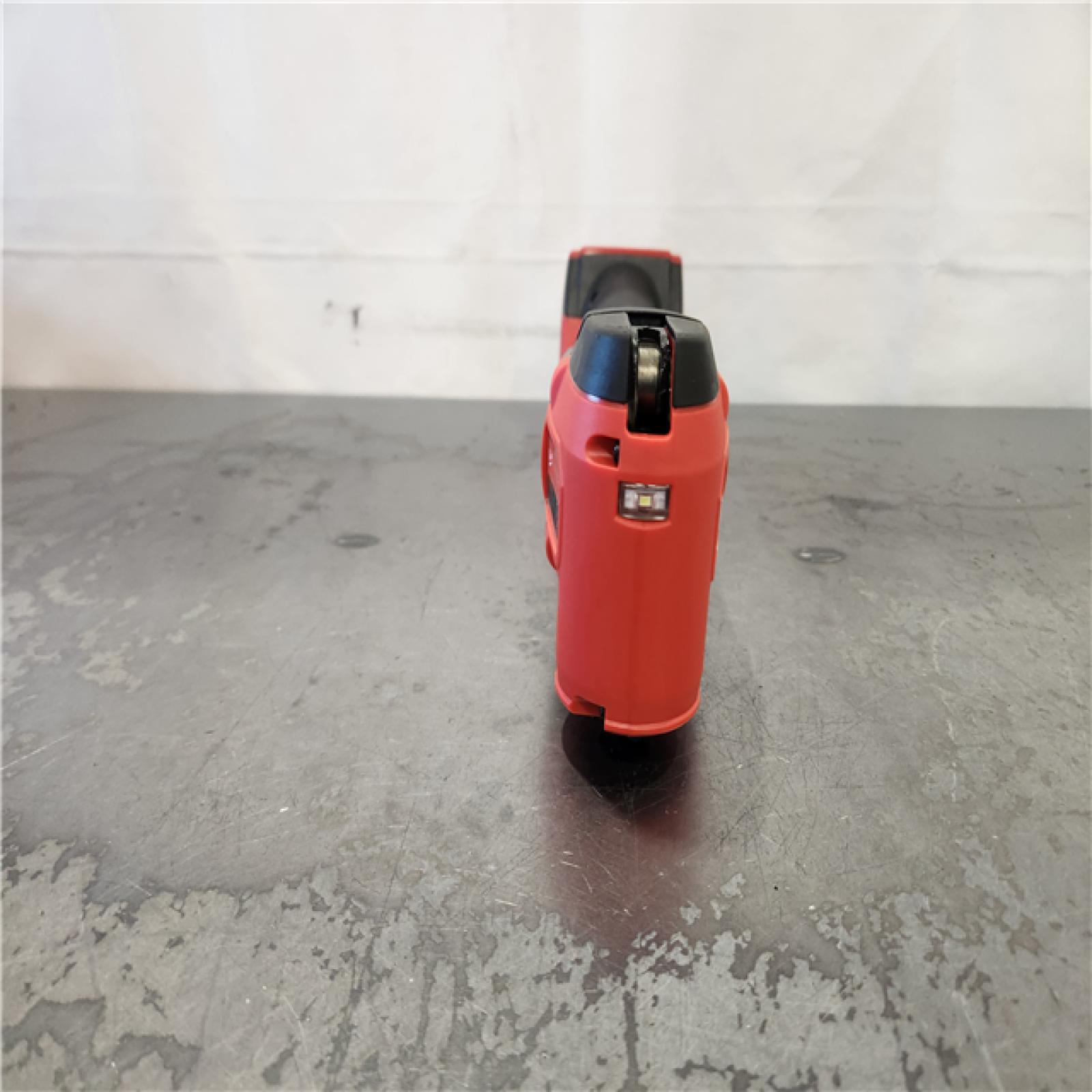 AS-IS- Milwaukee 18V Lithium-Ion Cordless Oscillating Multi-Tool Kit