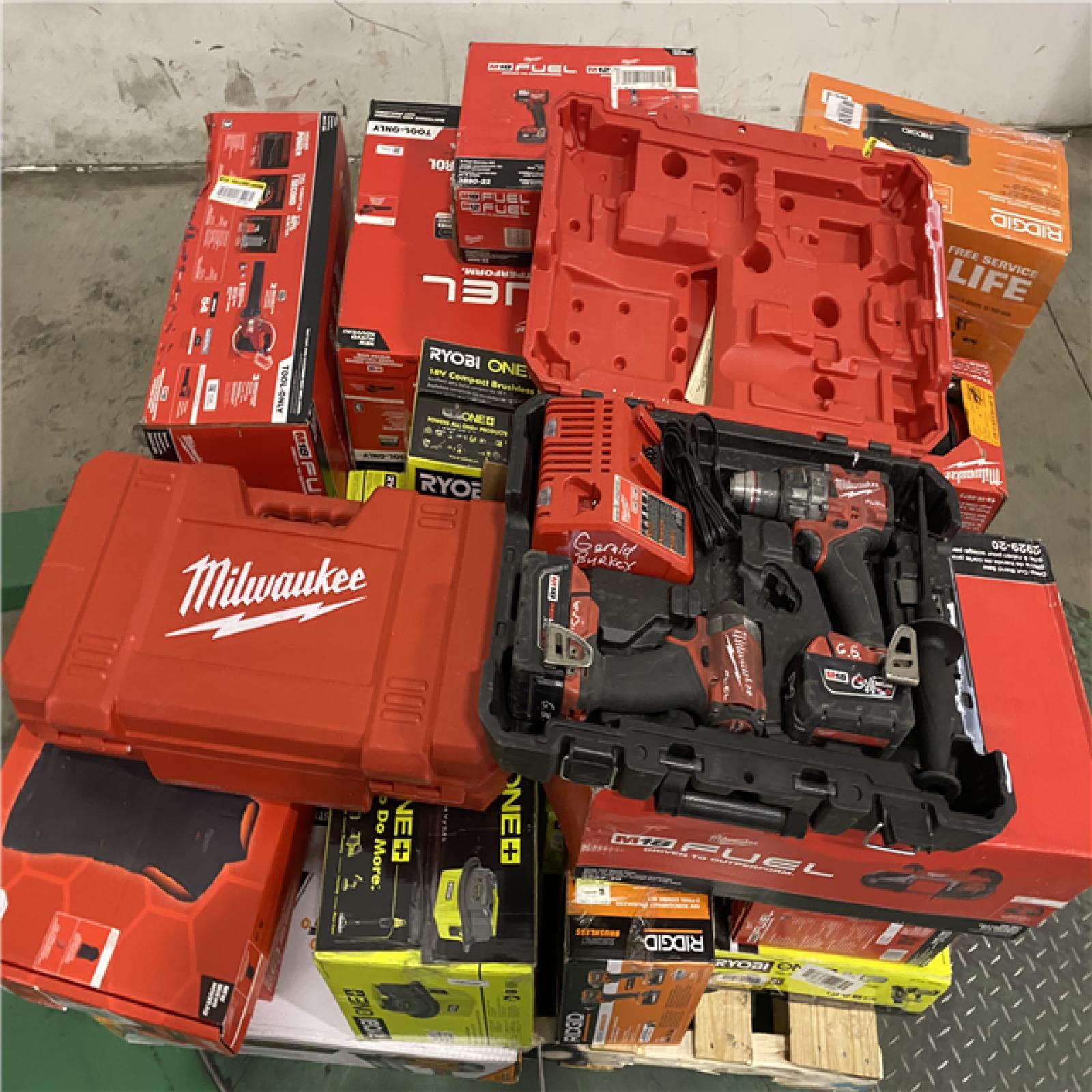 Dallas Location - As-Is Tool Pallet