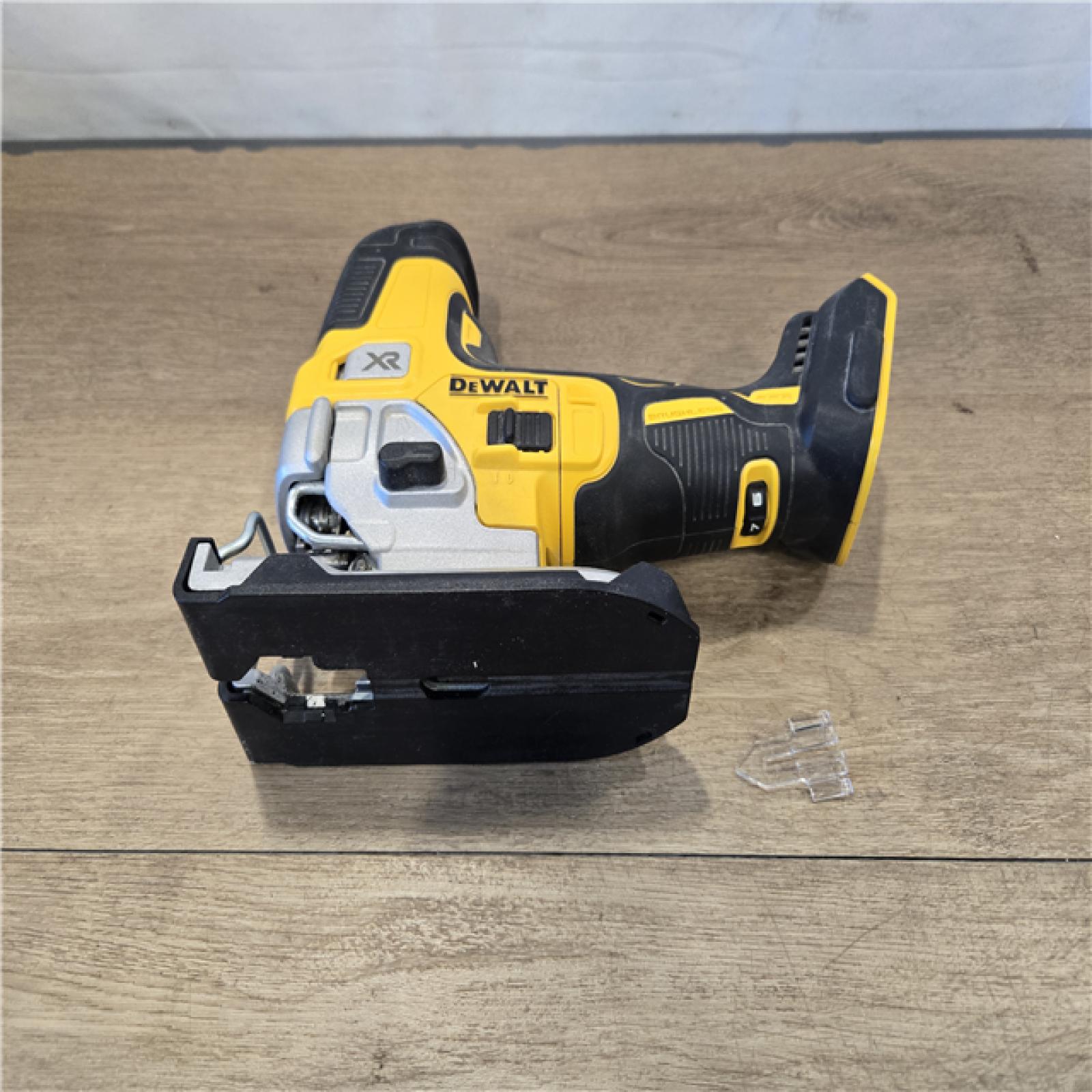 AS-IS DEWALT 20V MAX XR Cordless Barrel Grip Jigsaw (Tool Only)