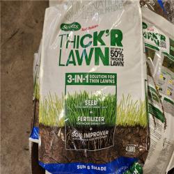 Phoenix Location Scotts Turf Builder 40 lbs. 4,000 sq. ft. THICK'R LAWN Grass Seed, Fertilizer, and Soil Improver for Sun & Shade Pallet