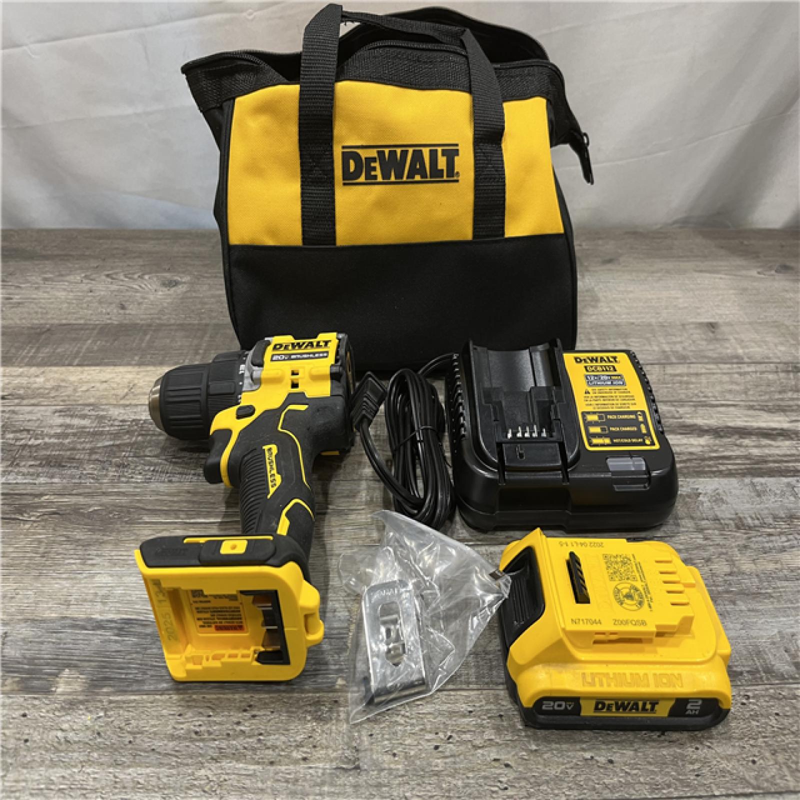 AS-IS DEWALT Atomic 20V Lithium-Ion Cordless Compact 1/2 in. Drill/Driver Kit