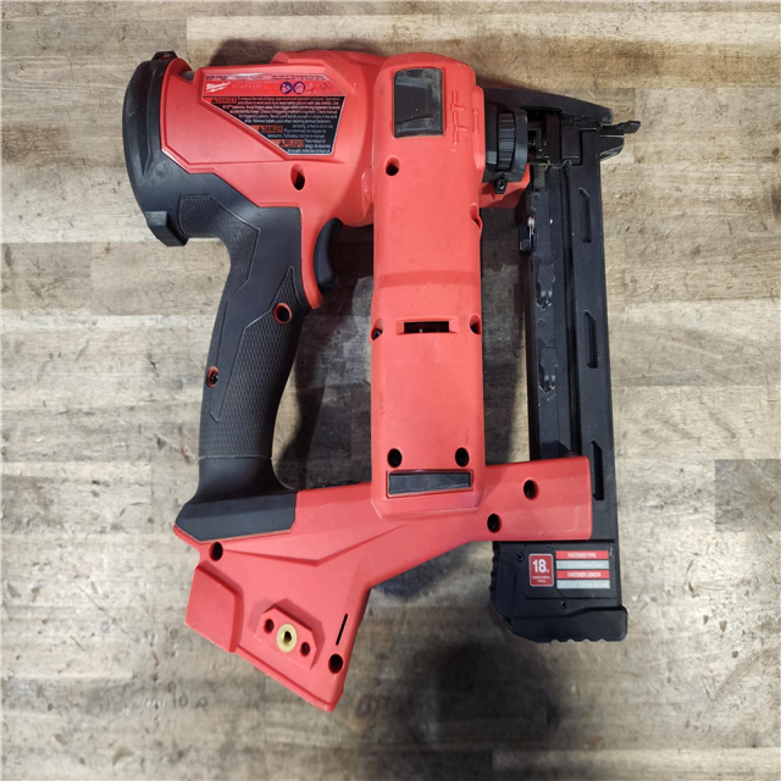 HOUSTON LOCATION - AS-IS MILWAUKEE FUEL 18V Cordless 18-Gauge 1/4 in. Narrow Crown Stapler (Tool-Only)