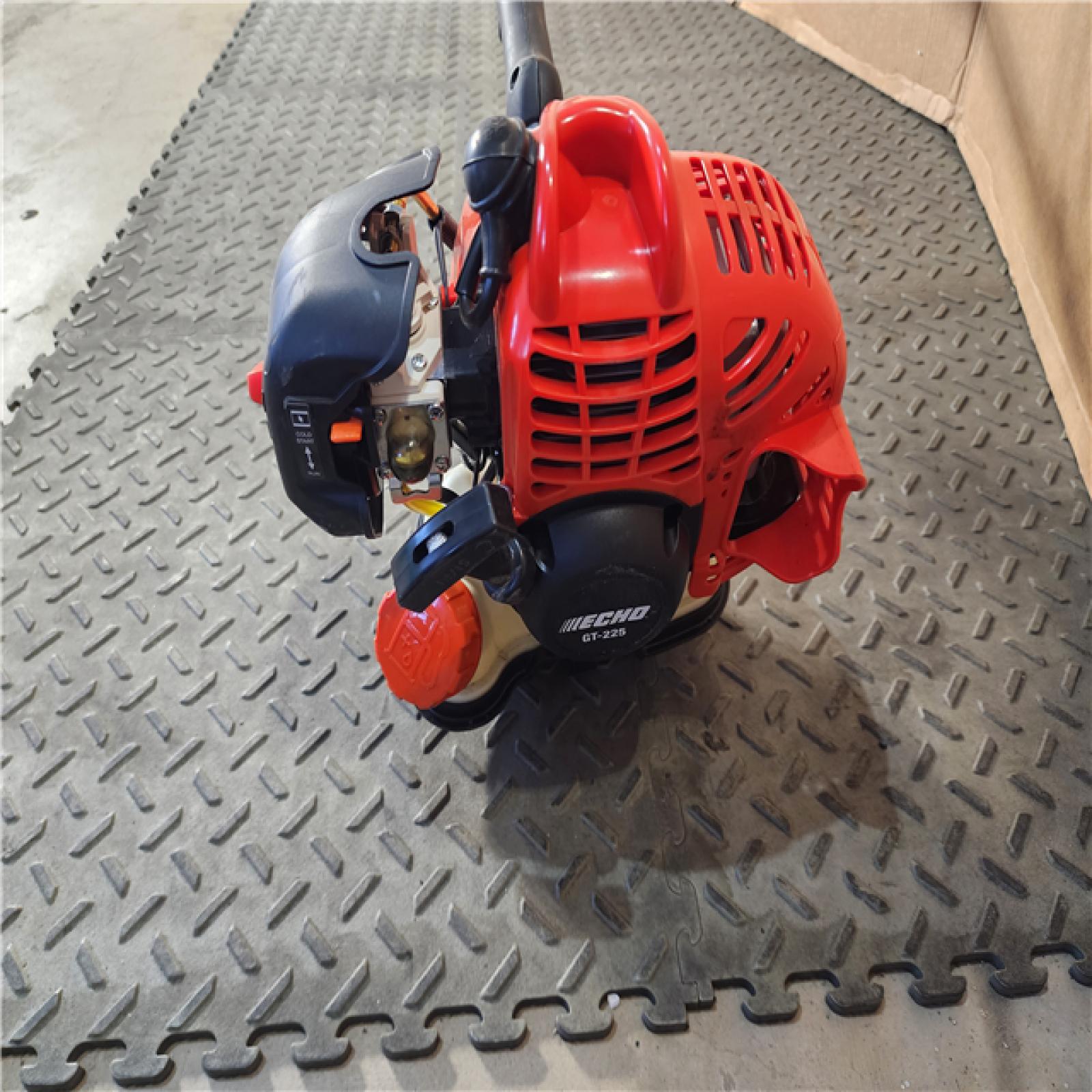 HOUSTON LOCATION - AS-IS Echo GT-225 21.2cc 2 Stroke Lightweight Durable Gas Curved Shaft String Trimmer