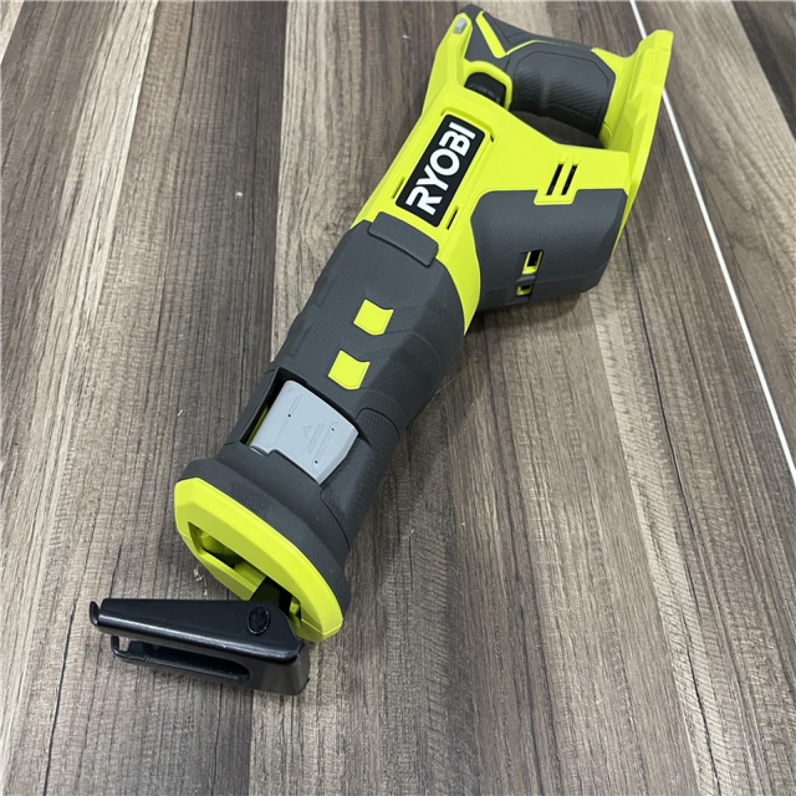 GOOD RYOBI ONE+ 18V Cordless Reciprocating Saw Kit with 4.0 Ah Battery and Charger