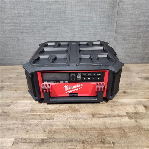 HOUSTON LOCATION - AS-IS Milwaukee 2950-20 18V M18 PACKOUT Lithium-Ion Cordless Radio + Charger (Tool Only)