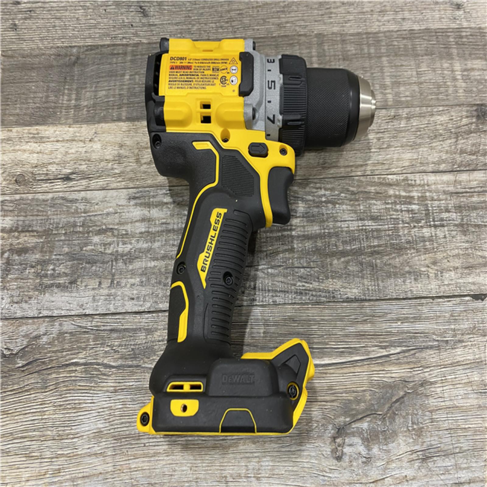 AS-IS DEWALT 20V XR Lithium-Ion Cordless Brushless 1/2 in. Drill/Driver Kit