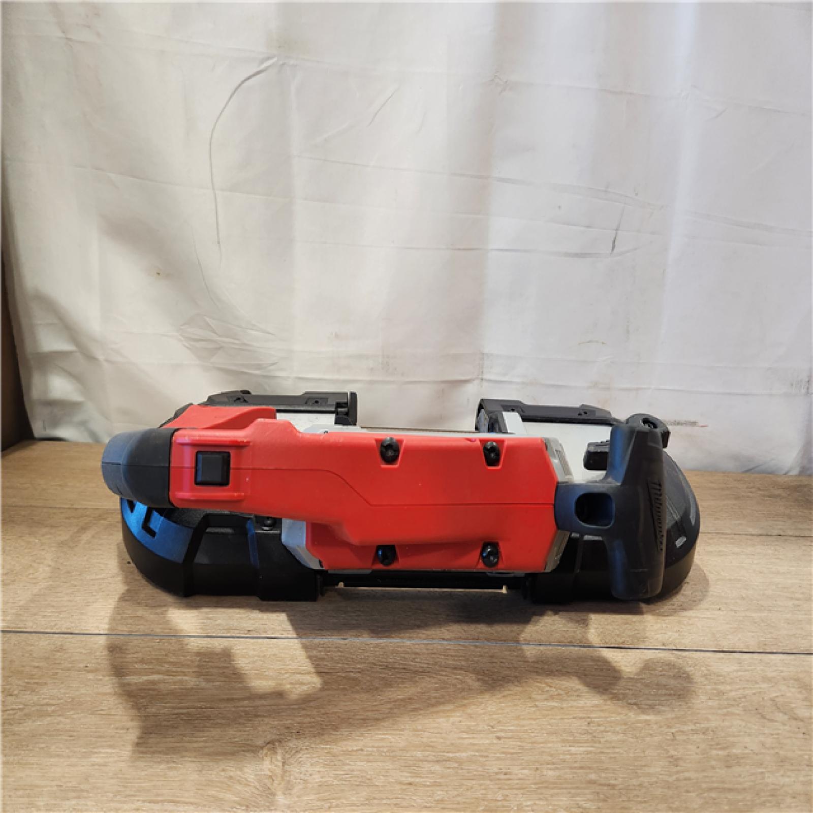 AS-IS- Milwaukee 120V 11.0A Corded Variable Speed Band Saw