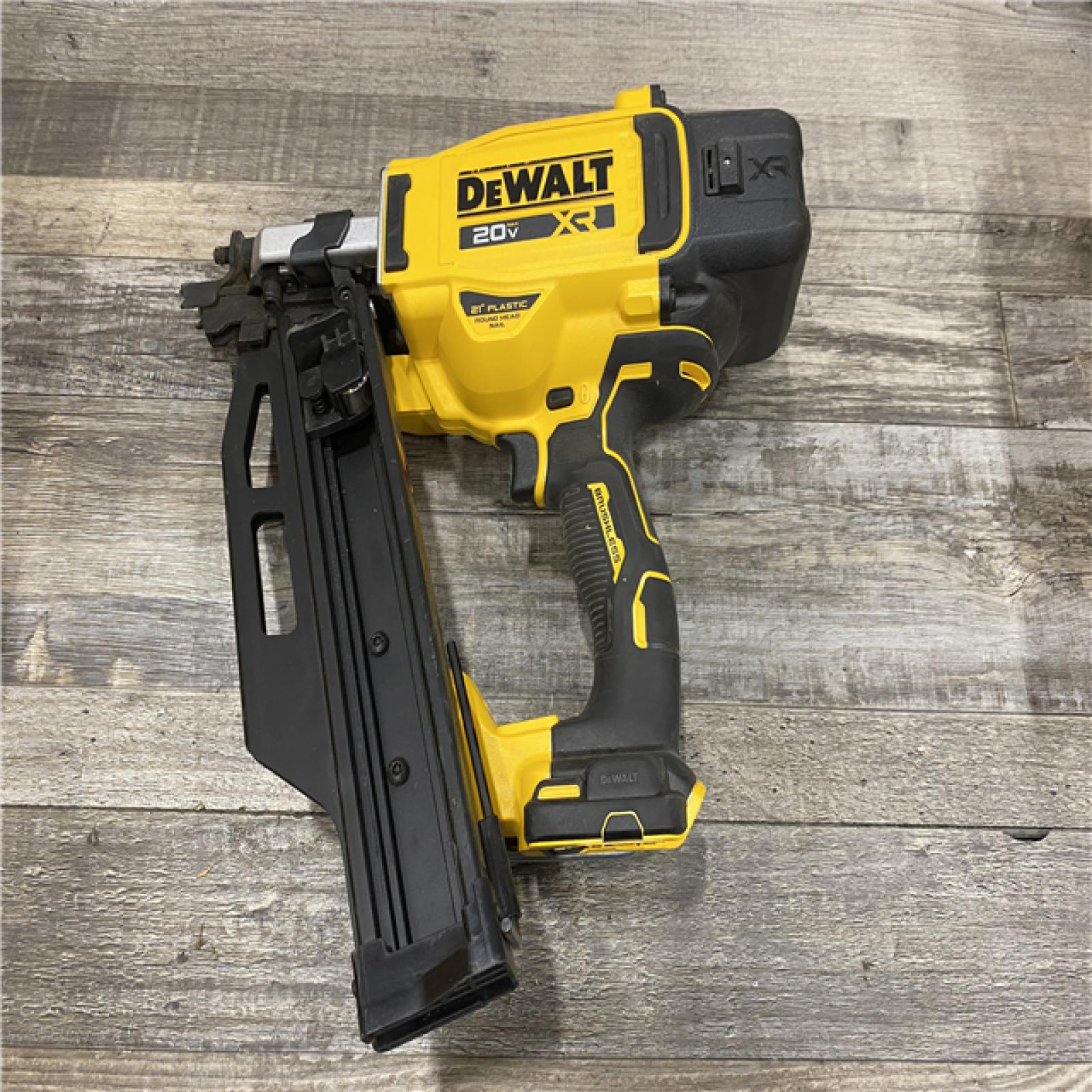 AS-IS DEWALT 20-Volt 21° Cordless Framing Nailer (Tool-Only)
