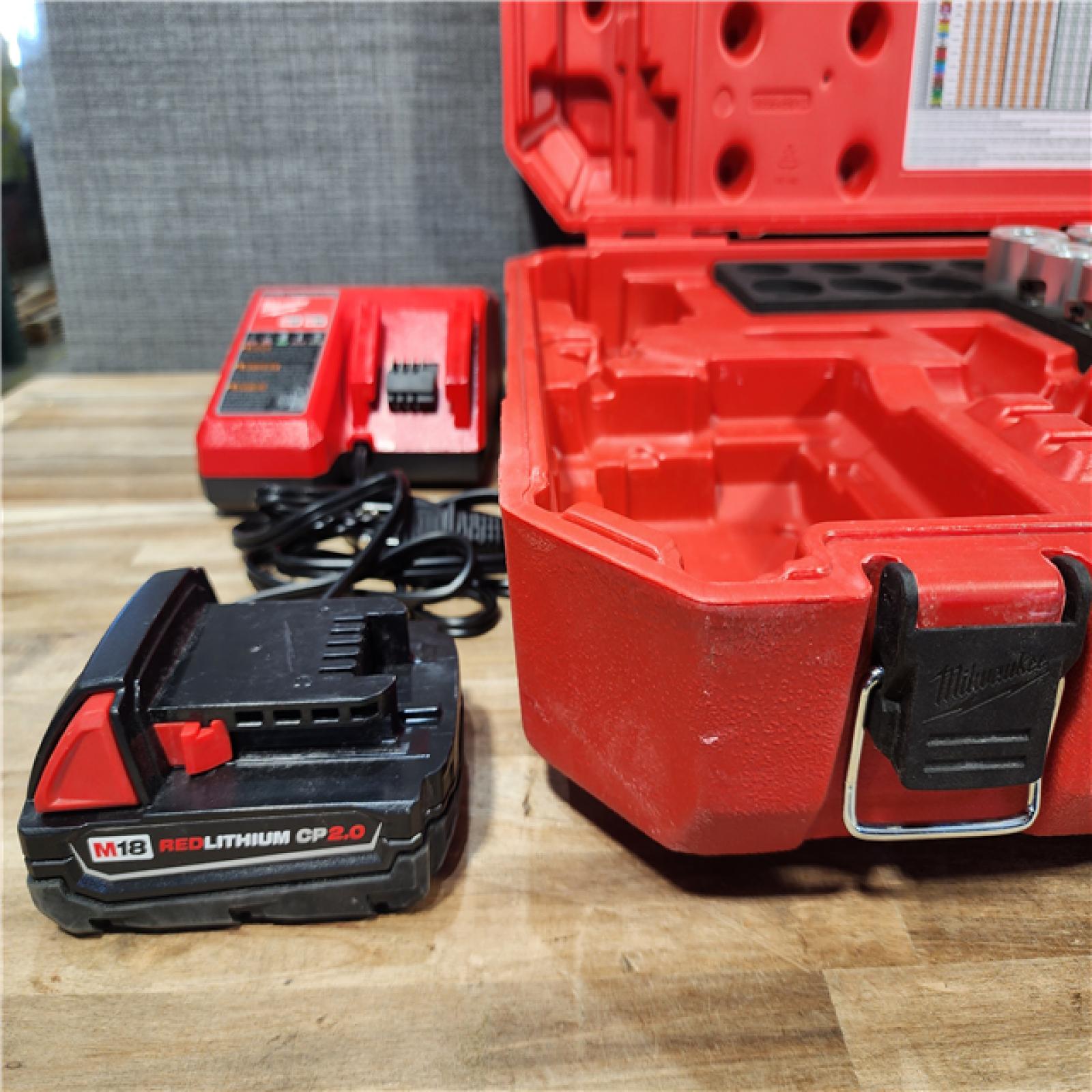 HOUSTON LOCATION - AS - IS Milwaukee 2935CU-21S 18V M18 Cable Stripper Kit with 17 Cu THHN / XHHW Bushings 1.5 Ah