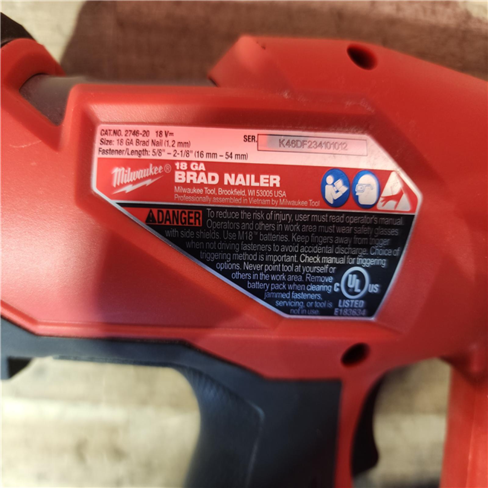 HOUSTON LOCATION - AS-IS Milwaukee FUEL 18-Volt Lithium-Ion Brushless Cordless 18-Gauge Brad Nailer (Tool-Only)