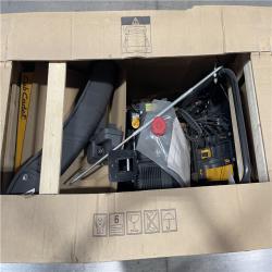 DALLAS LOCATION- LIKE NEW!- Cub Cadet 2 in. x 24 in. 208 cc Electric Start Gas 2-Stage Snow Blower