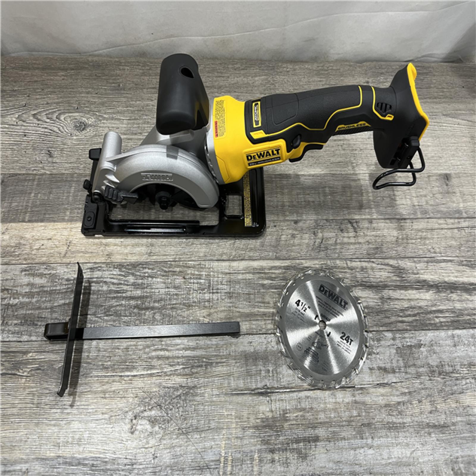 AS-IS DEWALT ATOMIC 20V MAX Cordless Brushless 4-1/2 in. Circular Saw (Tool Only)