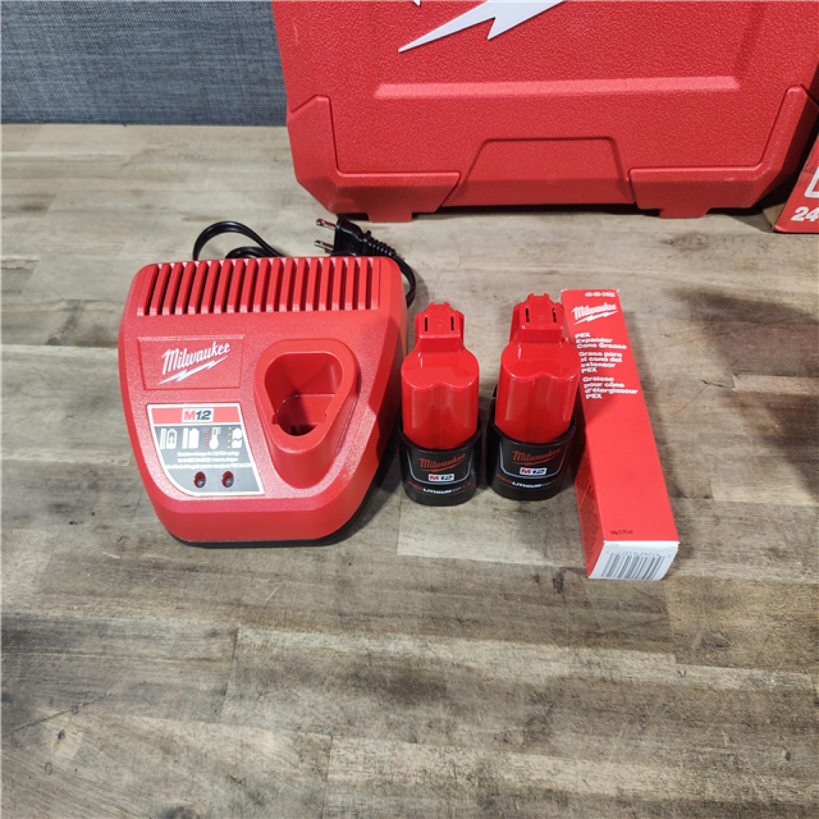 HOUSTON LOCATION - AS-IS Milwaukee M12 12-Volt Lithium-Ion Cordless PEX Expansion Tool Kit with (2) 1.5 Ah Batteries, (3) Expansion Heads and Hard Case