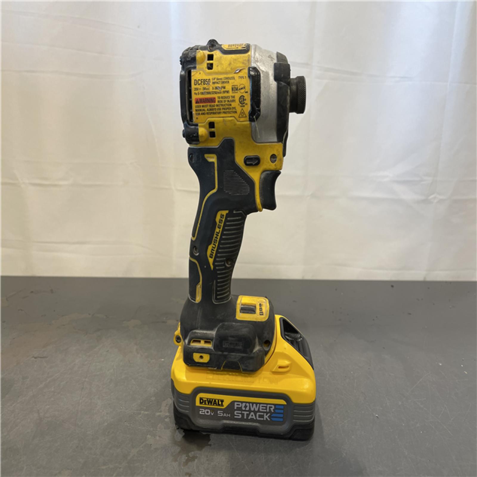 AS-IS - DEWALT 20V Cordless Compact Impact Driver 20V MAX POWERSTACK Battery Starter Kit