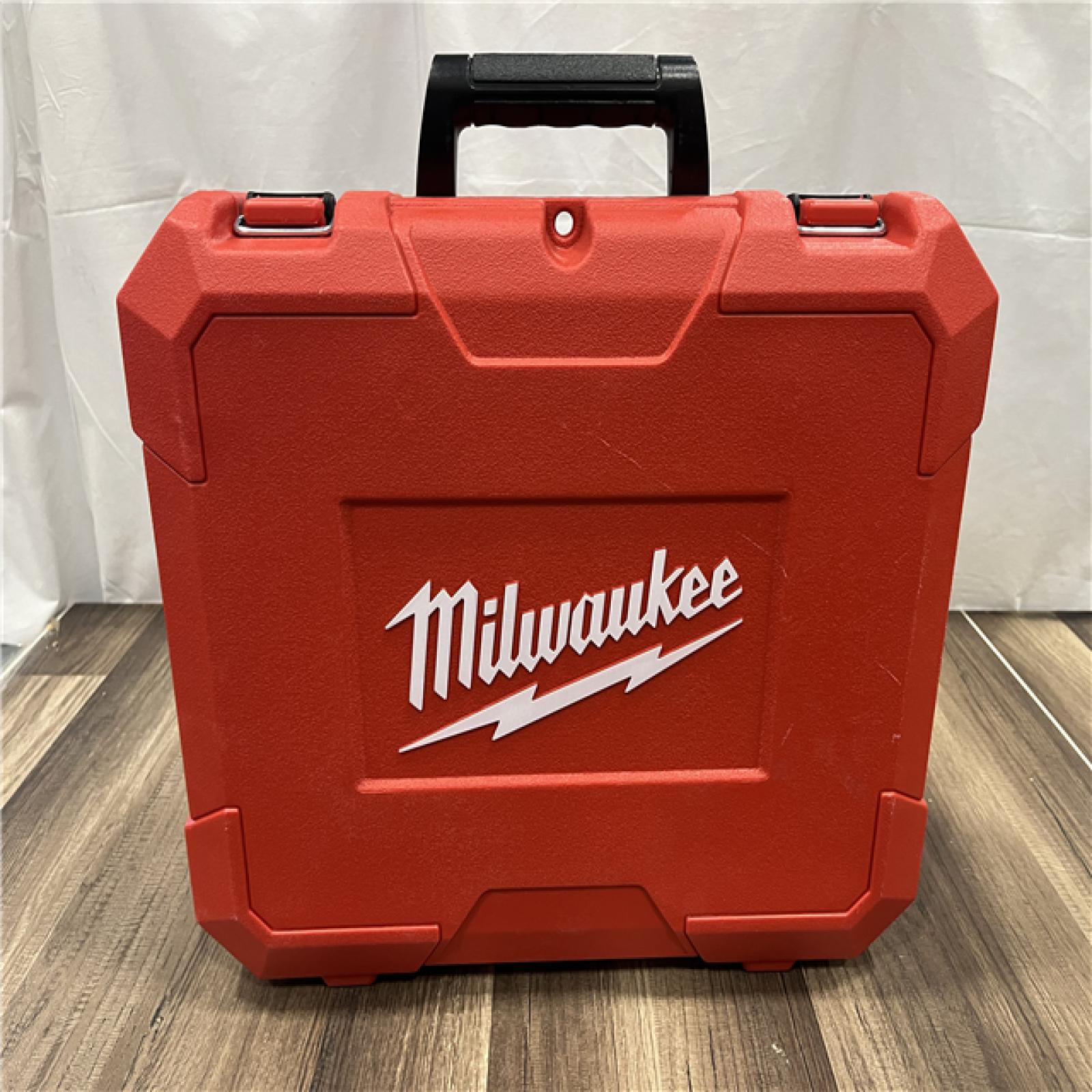 GOOD Milwaukee 1-1/8 in. Corded SDS-Plus Rotary Hammer