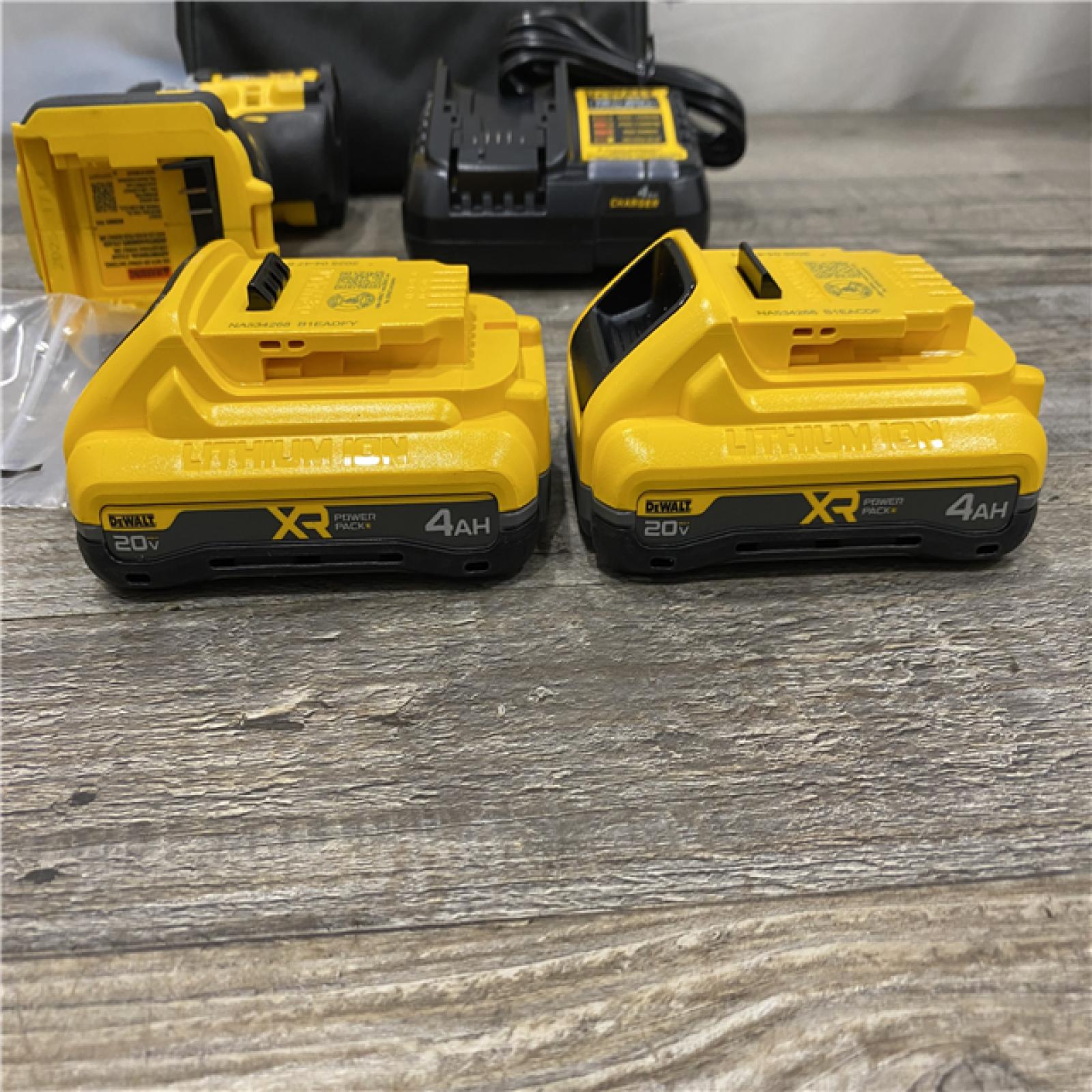 AS-IS DEWALT 20V XR Lithium-Ion Cordless Brushless 1/2 in. Drill/Driver Kit
