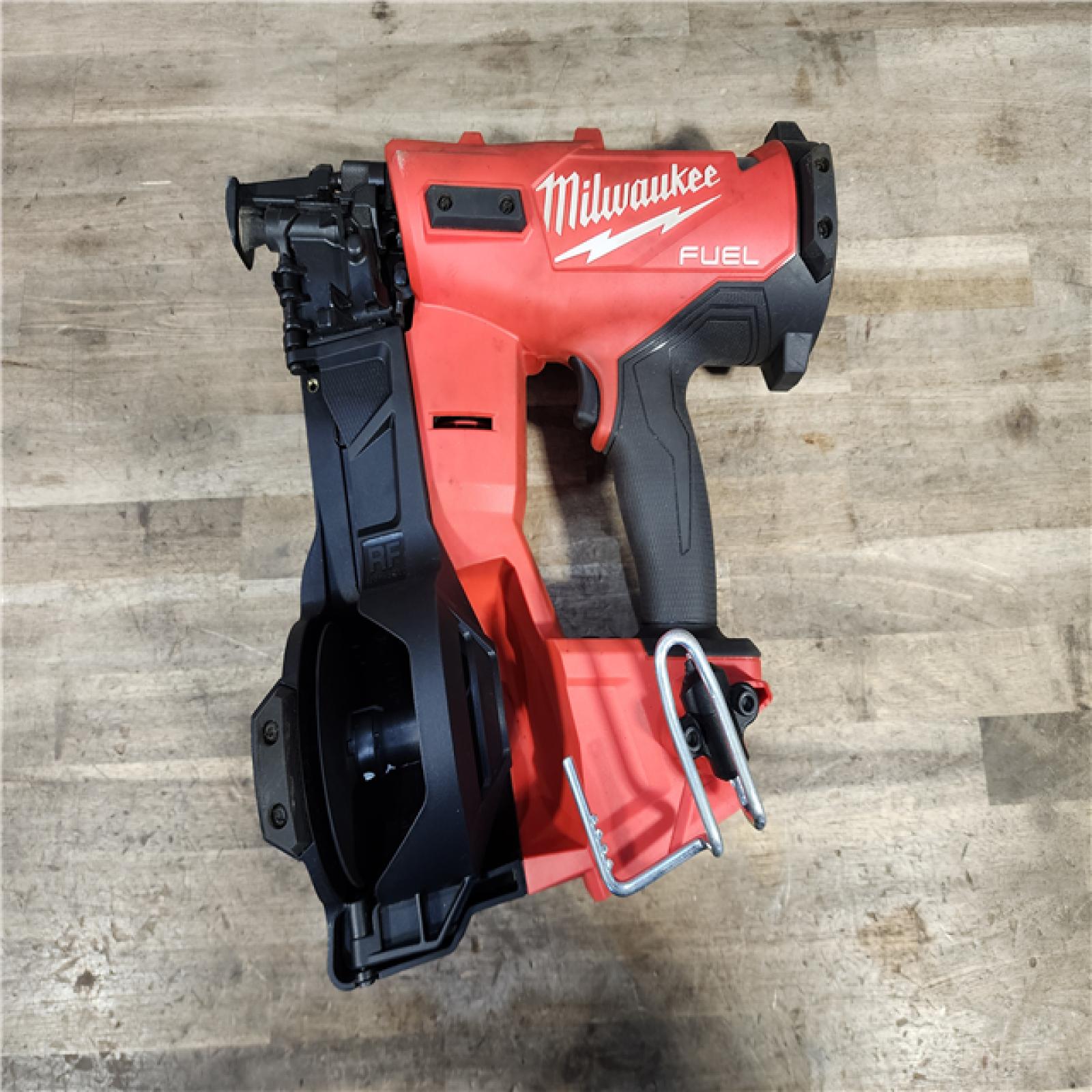 HOUSTON LOCATION - AS-IS Milwaukee M18 FUEL 18-Volt Lithium-Ion Brushless Cordless Coil Roofing Nailer (Tool Only)