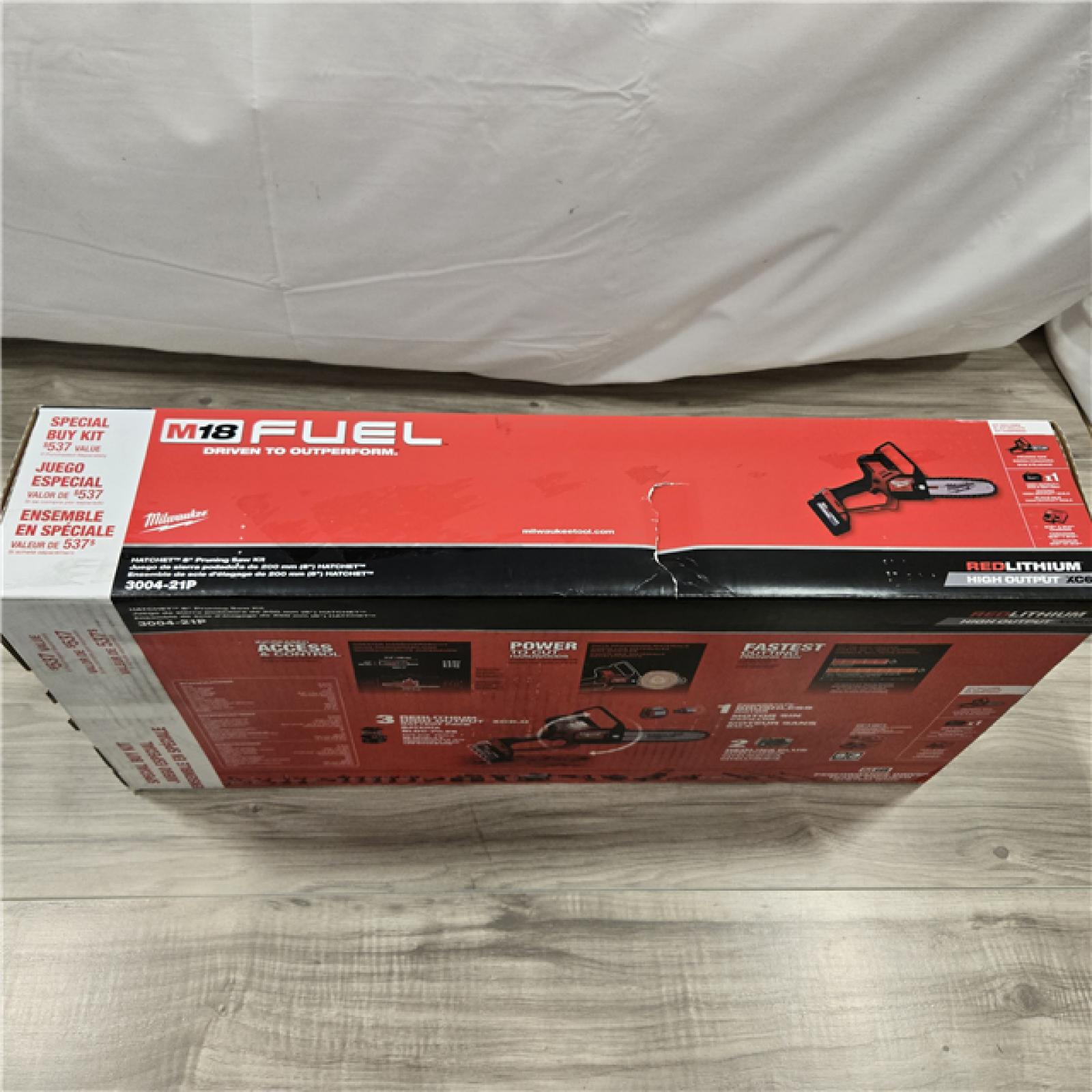 NEW! - Milwaukee M18 FUEL 18V HATCHET Pruning Saw Kit