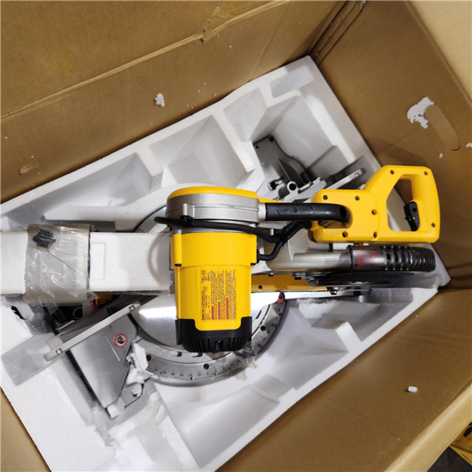 Like New- DEWALT 12-in Dual Bevel Sliding Compound Miter Saw
