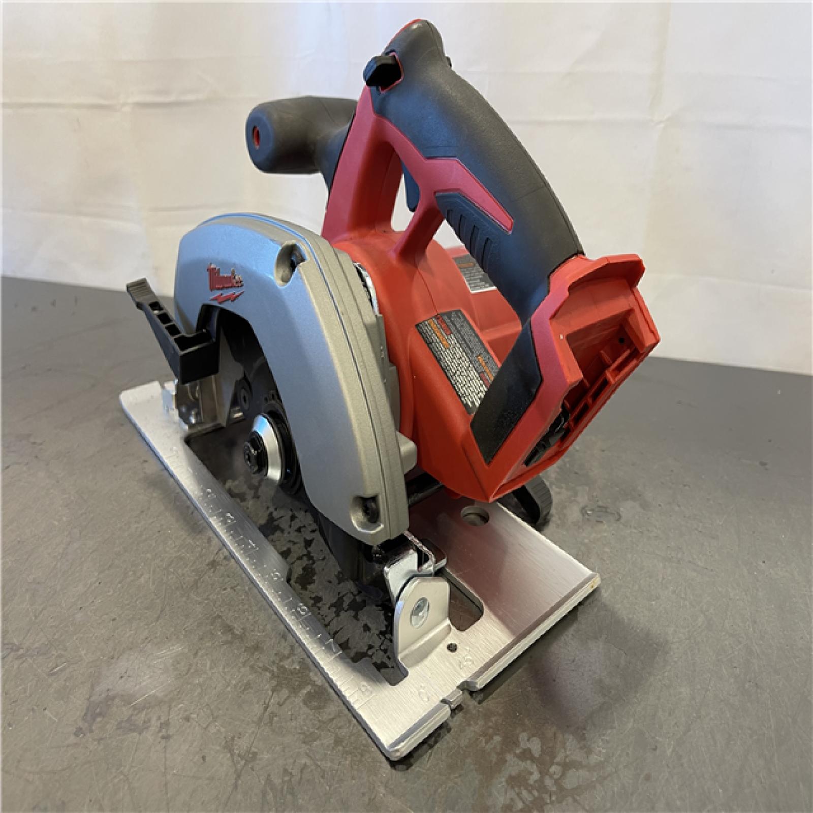 AS-IS - Milwaukee M18 18V Lithium-Ion Cordless 6-1/2 in. Circular Saw