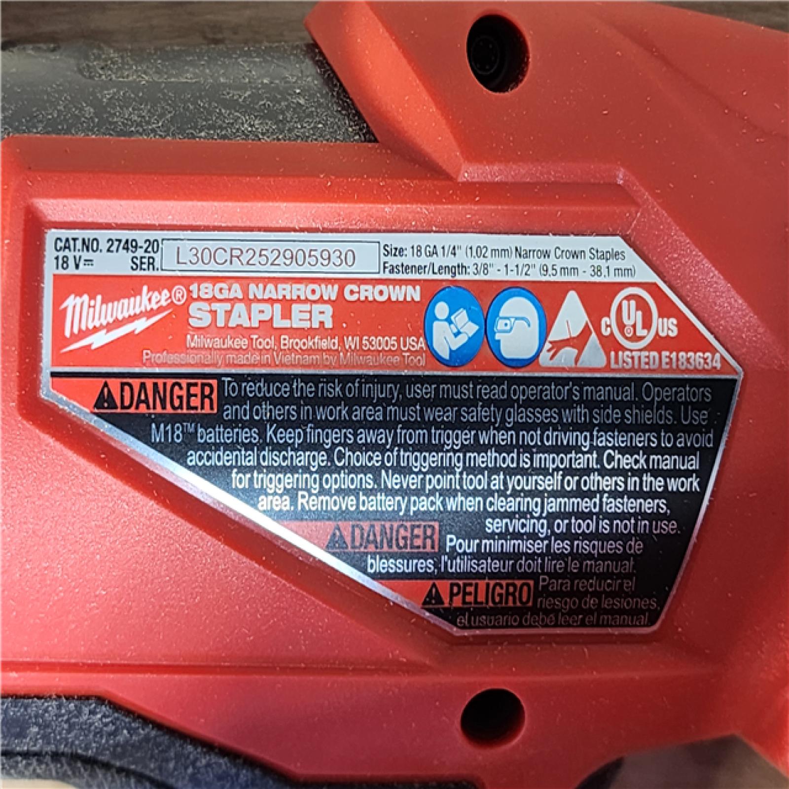 HOUSTON LOCATION - AS-IS Milwaukee  FUEL 18-Volt Lithium-Ion Brushless Cordless 18-Gauge 1/4 in. Narrow Crown Stapler (Tool-Only)