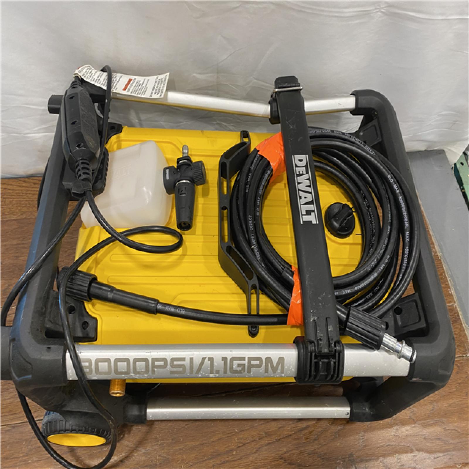 AS-IS DEWALT 3000 PSI 1.1 GPM 15 Amp Cold Water Electric Pressure Washer with Internal Equipment Storage
